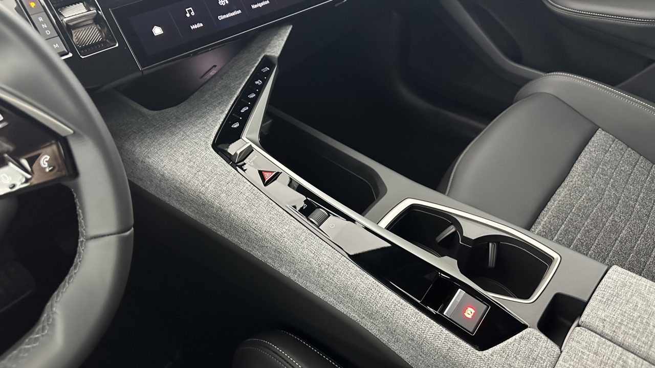 Peugeot 5008 III 1.2 Hybrid 145ch Allure e-DCS6