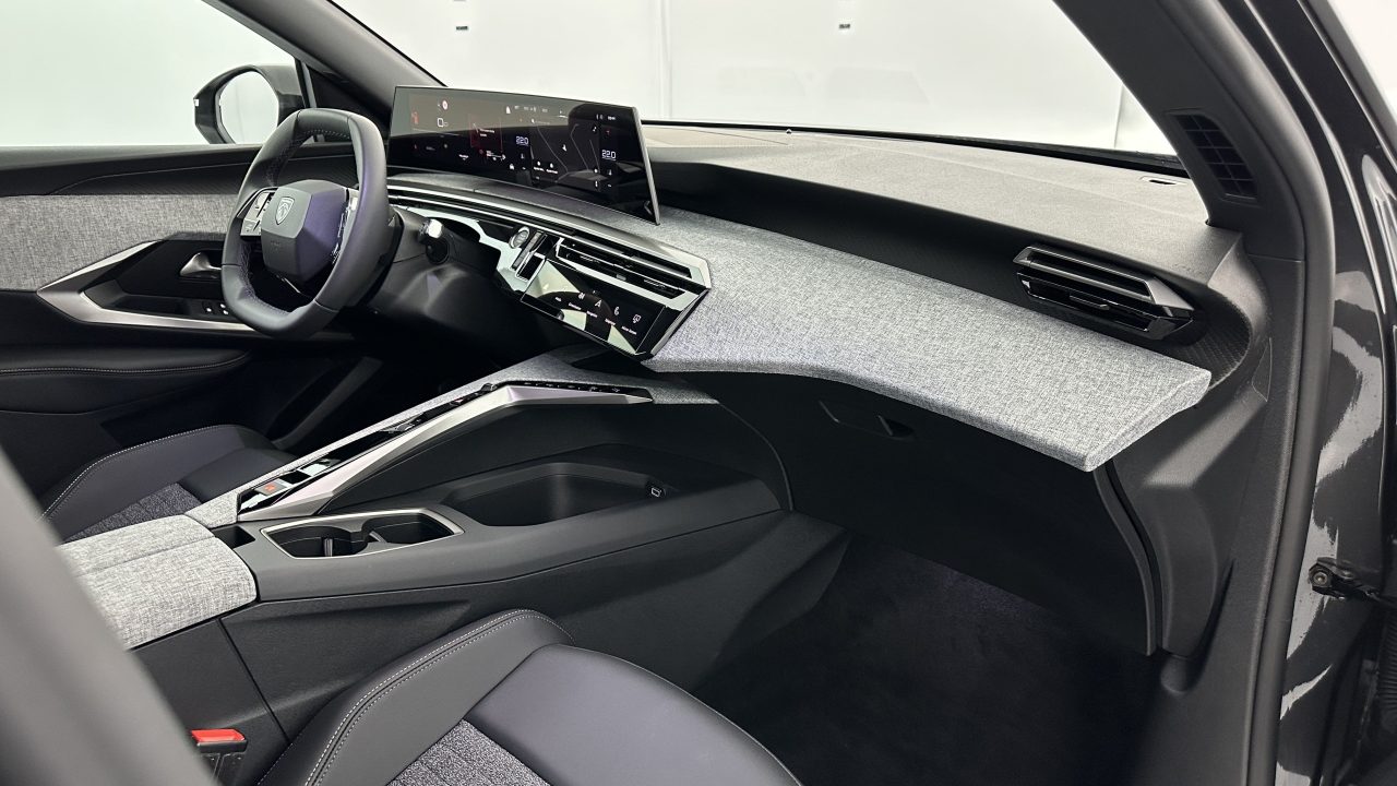 Peugeot 5008 III 1.2 Hybrid 145ch Allure e-DCS6