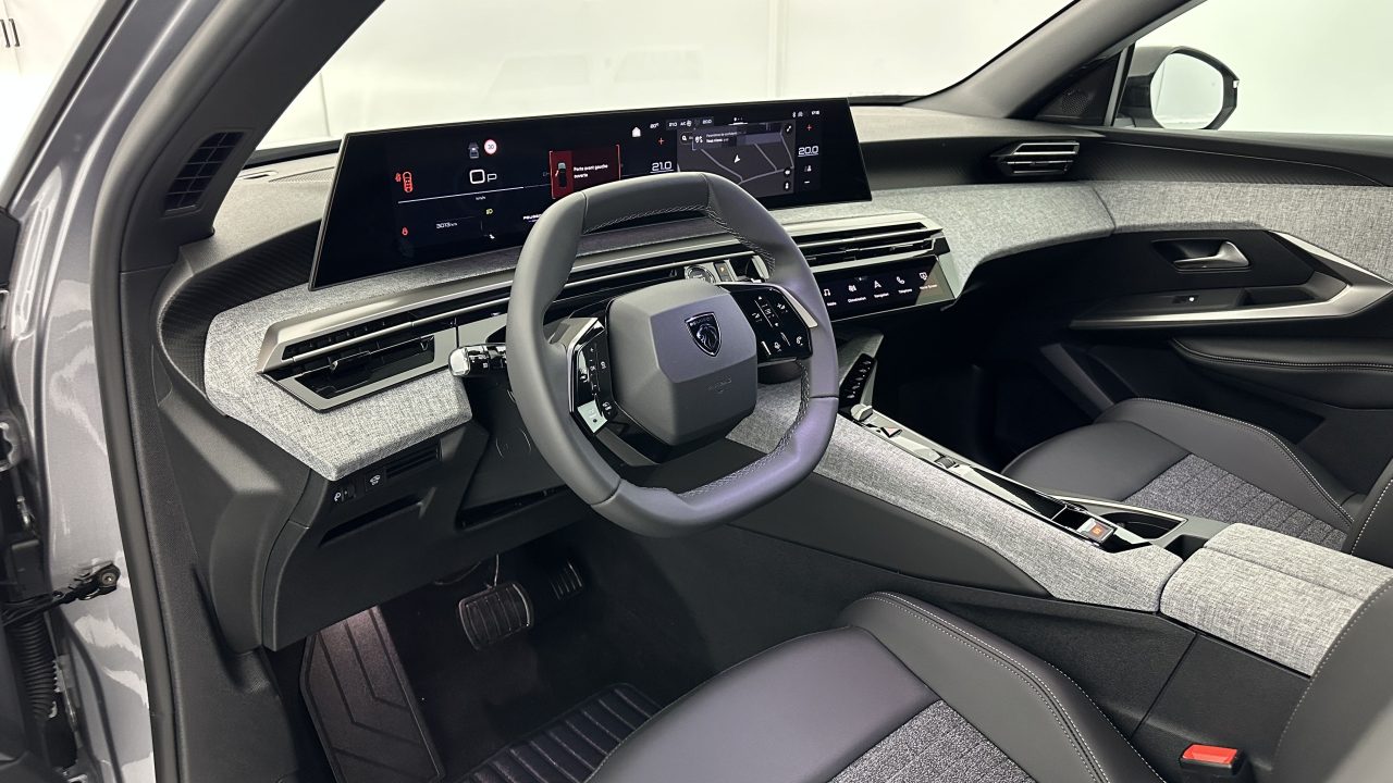 Peugeot 5008 III 1.2 Hybrid 145ch Allure e-DCS6