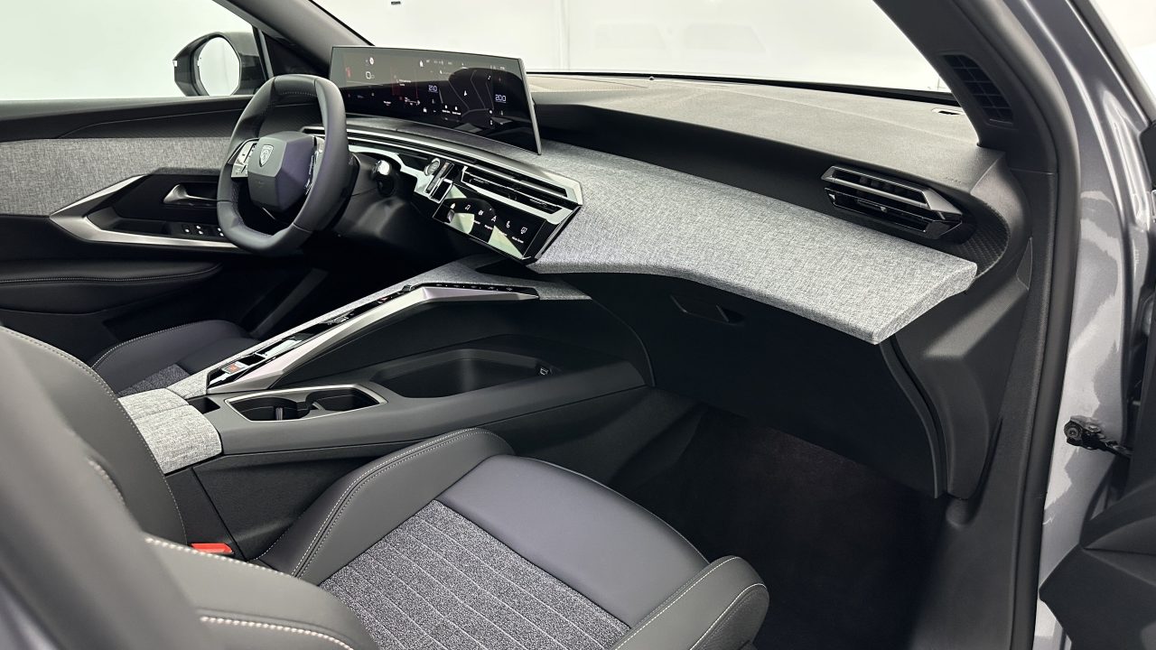Peugeot 5008 III 1.2 Hybrid 145ch Allure e-DCS6