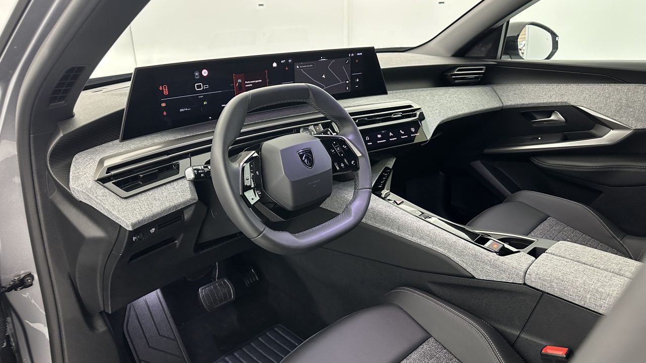 Peugeot 5008 III 1.2 Hybrid 145ch Allure e-DCS6