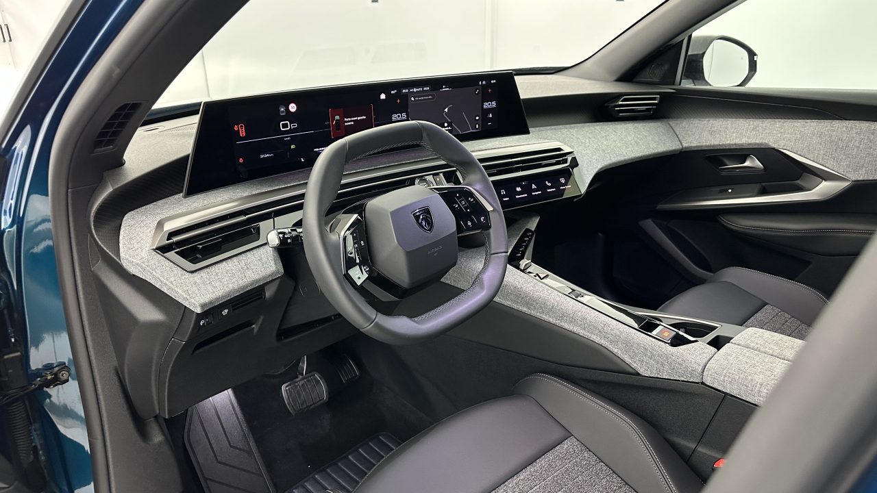 Peugeot 5008 III 1.2 Hybrid 145ch Allure e-DCS6