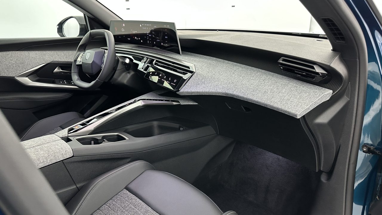 Peugeot 5008 III 1.2 Hybrid 145ch Allure e-DCS6