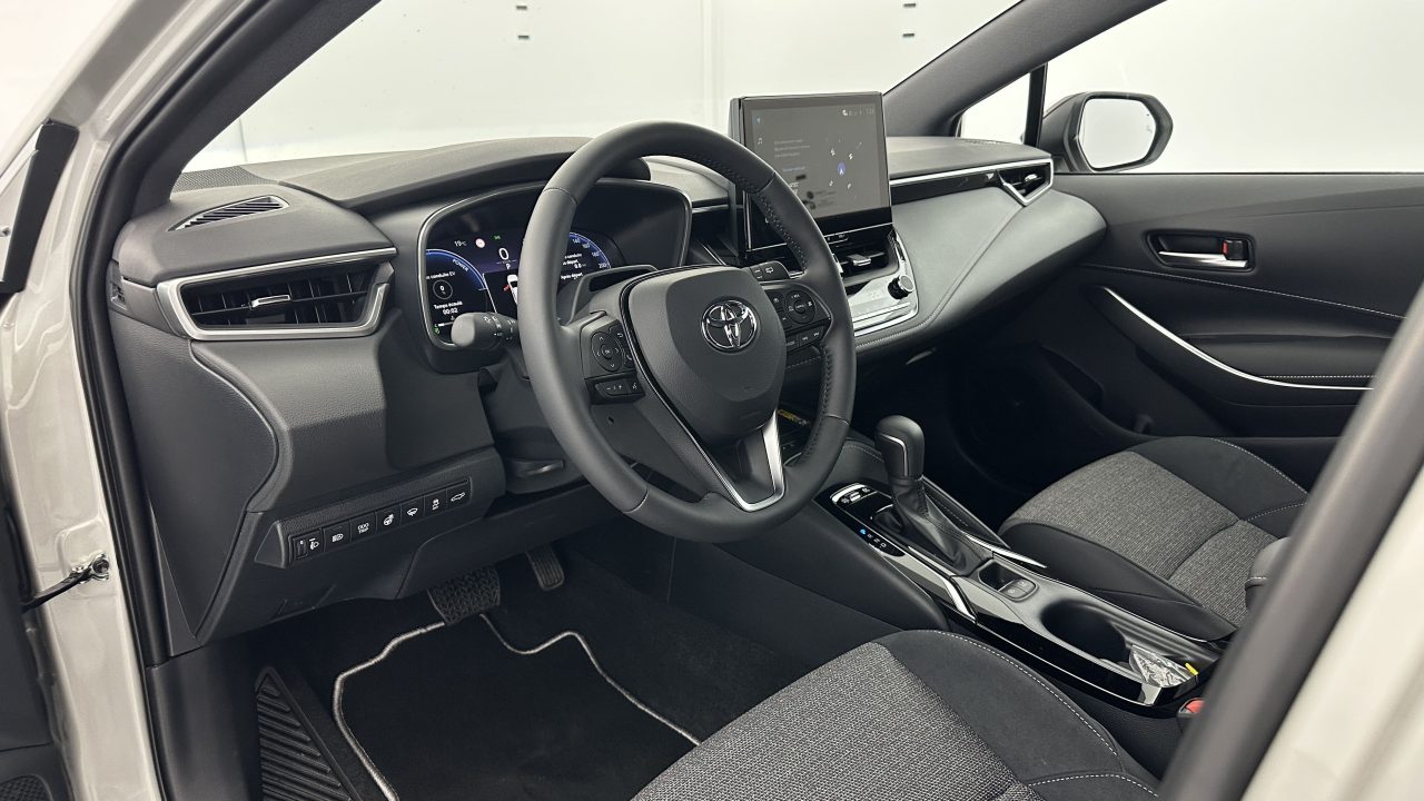 Toyota COROLLA TOURING SPORT 2.0 Hybride 178ch Design