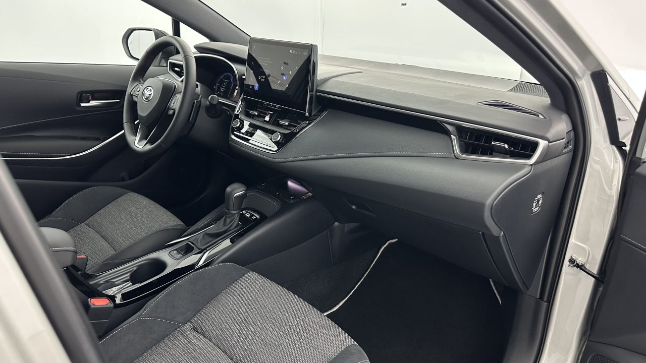 Toyota COROLLA TOURING SPORT 2.0 Hybride 178ch Design