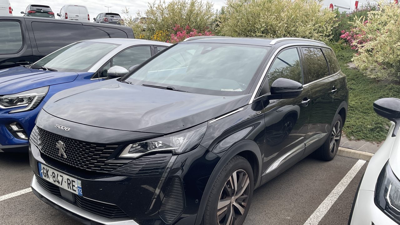 Peugeot 5008 II 1.5 BLUEHDI 130 GT EAT8