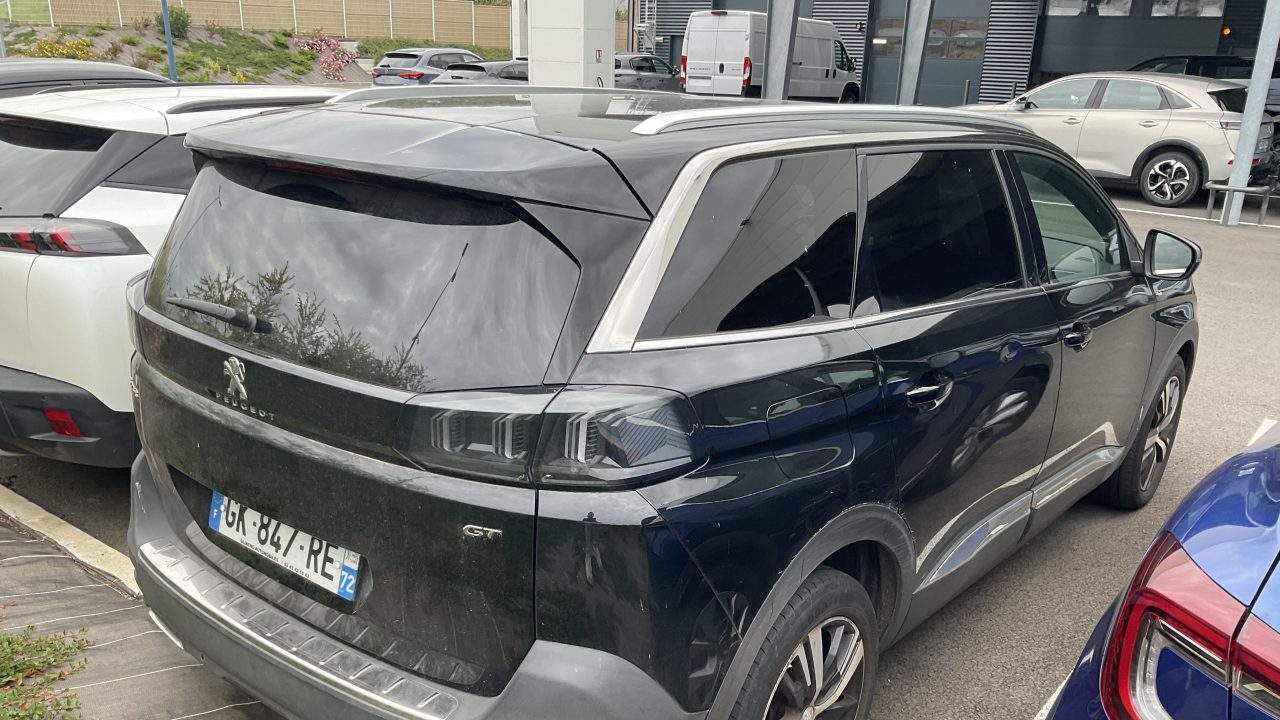 Peugeot 5008 II 1.5 BLUEHDI 130 GT EAT8