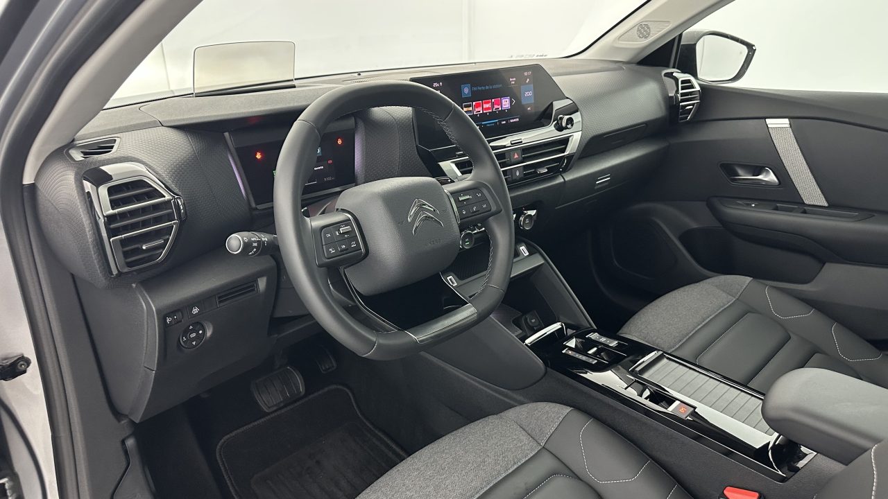 Citroen C4 III 1.2 PureTech 130ch Shine EAT8