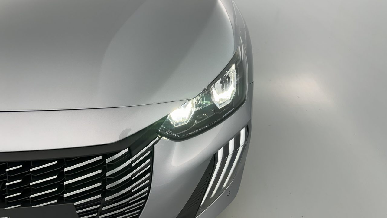 Peugeot 208 1.2 Hybrid 110ch Allure e-DCS6