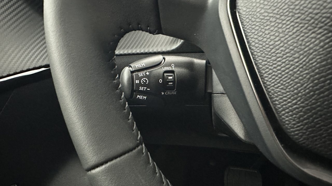 Peugeot 208 1.2 Hybrid 110ch Allure e-DCS6