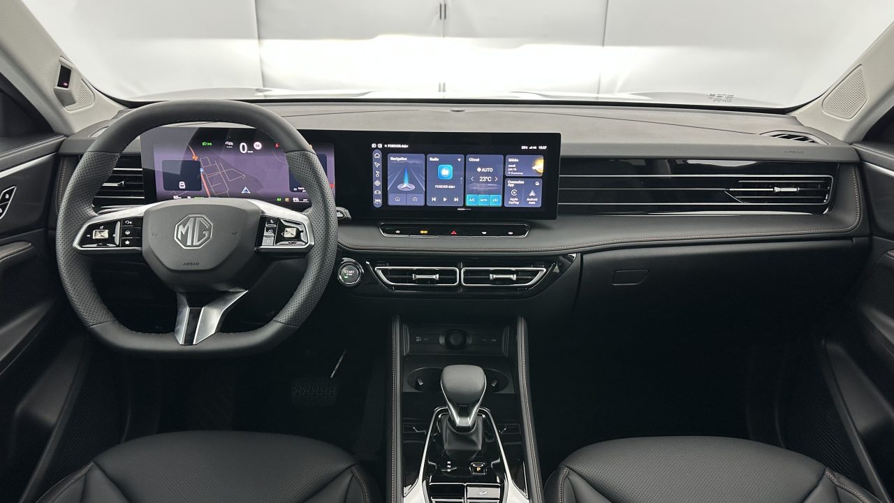 MG EHS 1.5 Hybrid+ 224ch Luxury