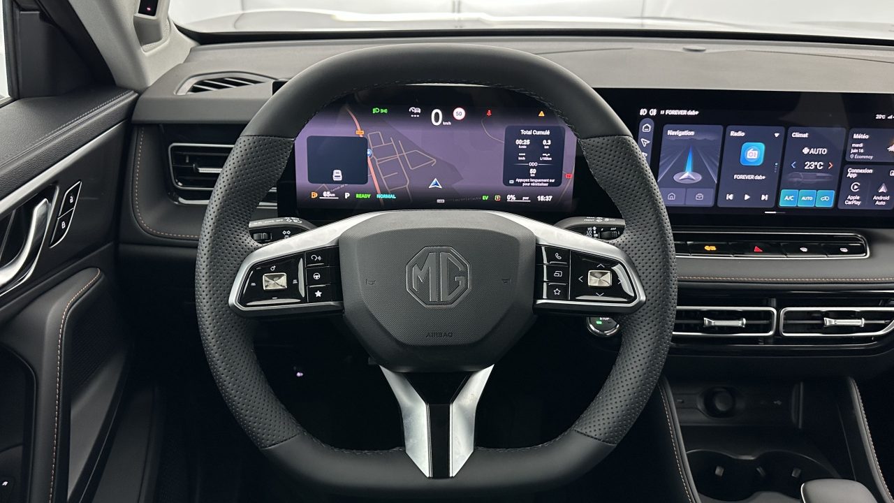 MG EHS 1.5 Hybrid+ 224ch Luxury