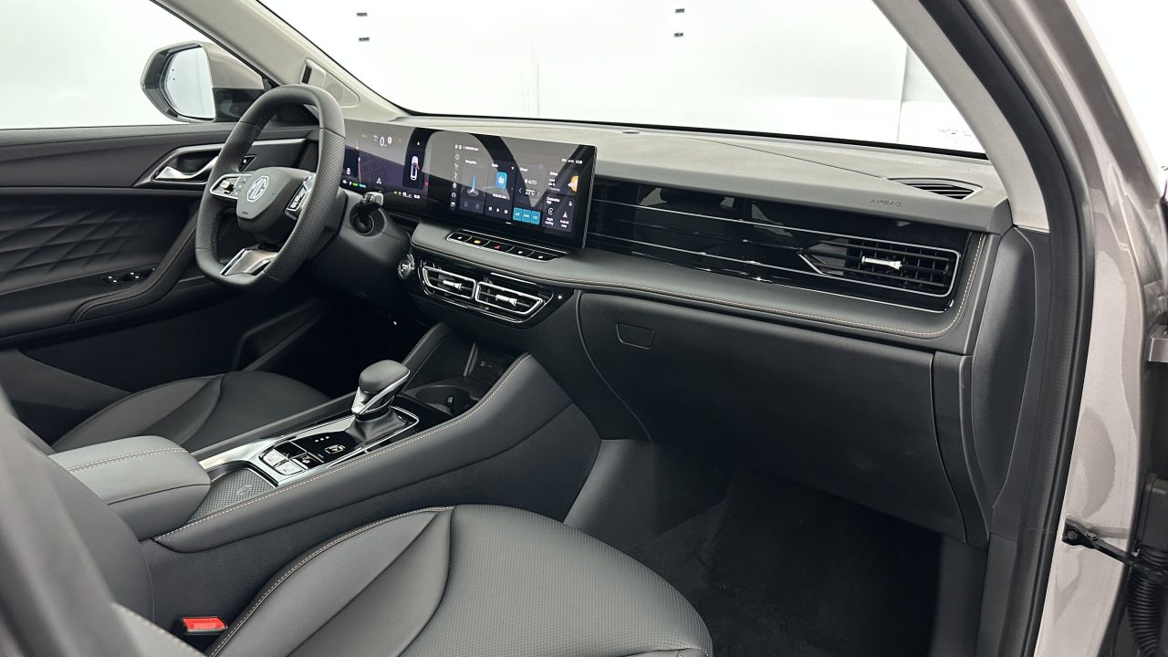 MG EHS 1.5 Hybrid+ 224ch Luxury