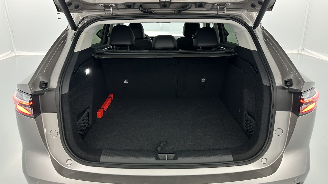 MG EHS 1.5 Hybrid+ 224ch Luxury