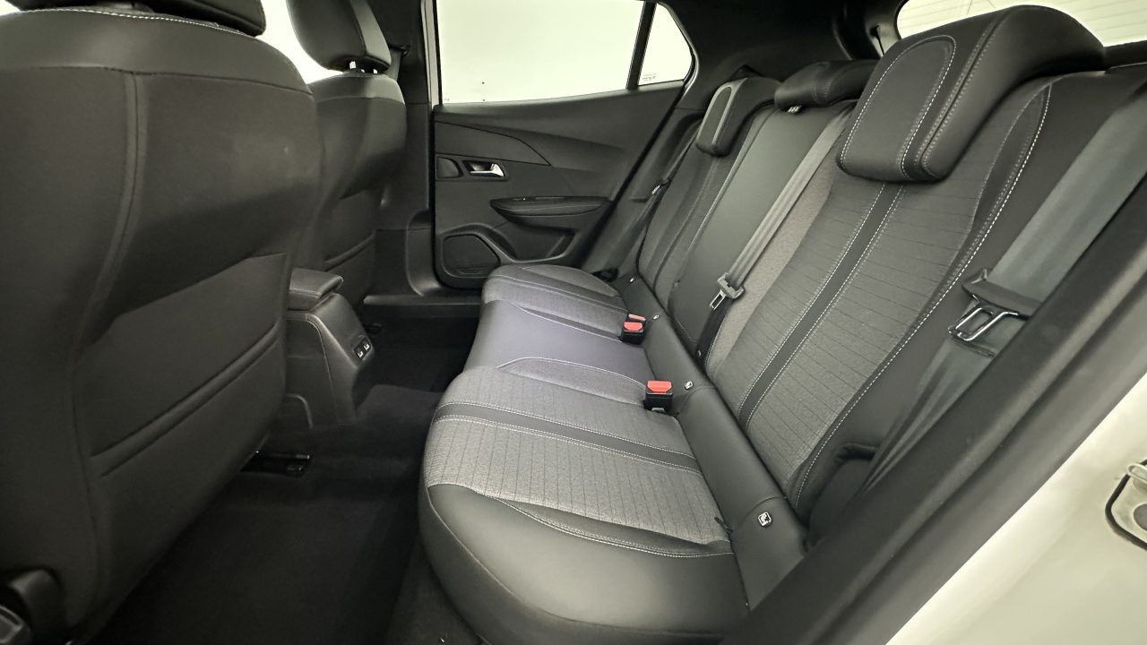 Peugeot 2008 II 1.2 PureTech 130ch Allure Pack EAT8