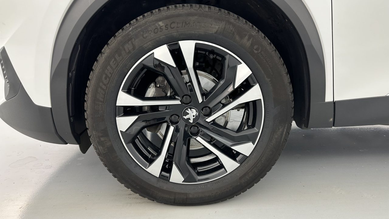Peugeot 2008 II 1.2 PureTech 130ch Allure Pack EAT8