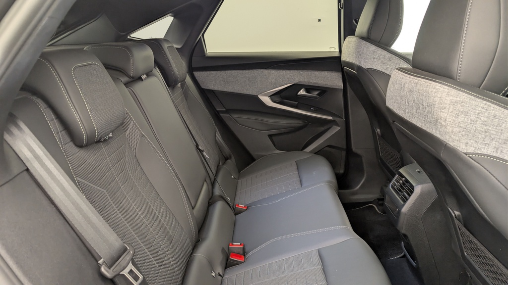 Peugeot 3008 Hybrid 145 e-DCS6 GT