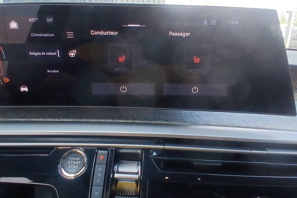 Peugeot 5008 HYBRID 145CH E-DCS6 GT