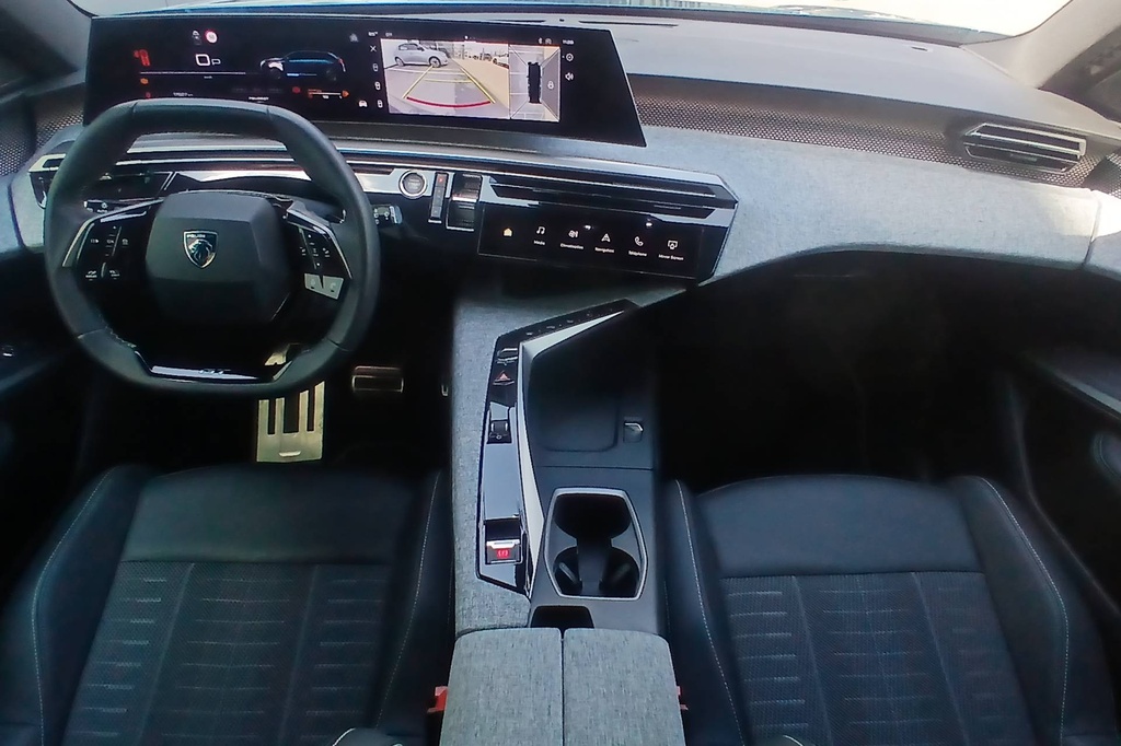 Peugeot 5008 HYBRID 145CH E-DCS6 GT