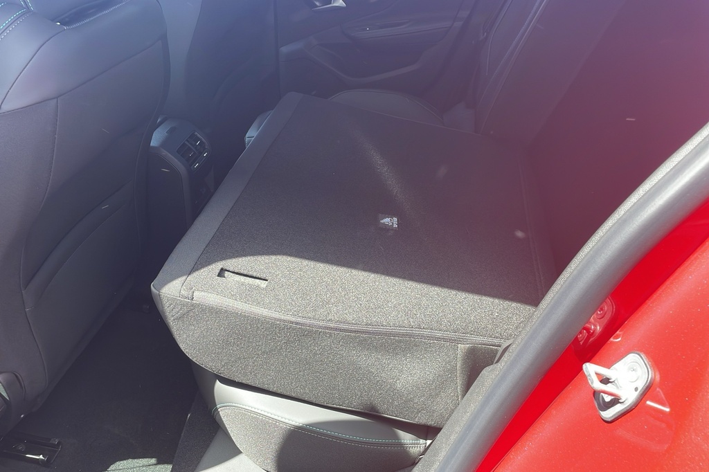 Peugeot 308 Hybrid 145 e-DCS6 Allure