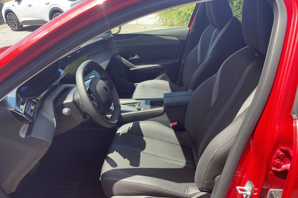 Peugeot 308 Hybrid 145 e-DCS6 Allure