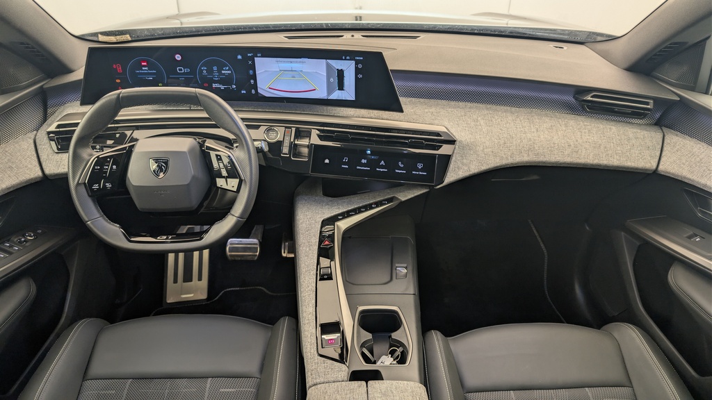 Peugeot 5008 HYBRID 145CH E-DCS6 GT
