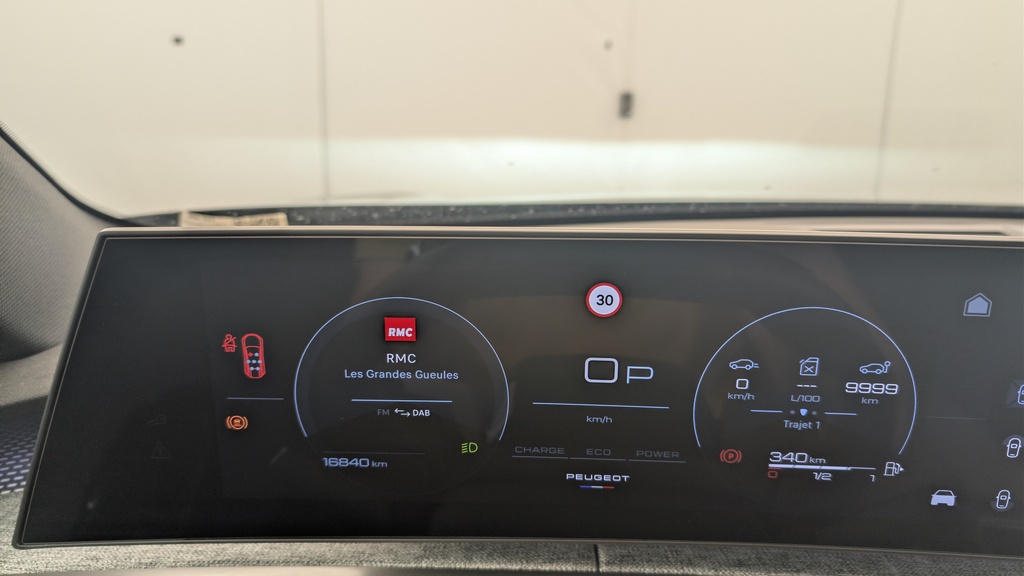 Peugeot 5008 HYBRID 145CH E-DCS6 GT