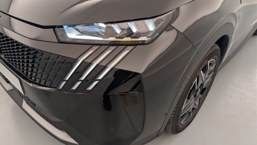 Peugeot 5008 HYBRID 145CH E-DCS6 GT