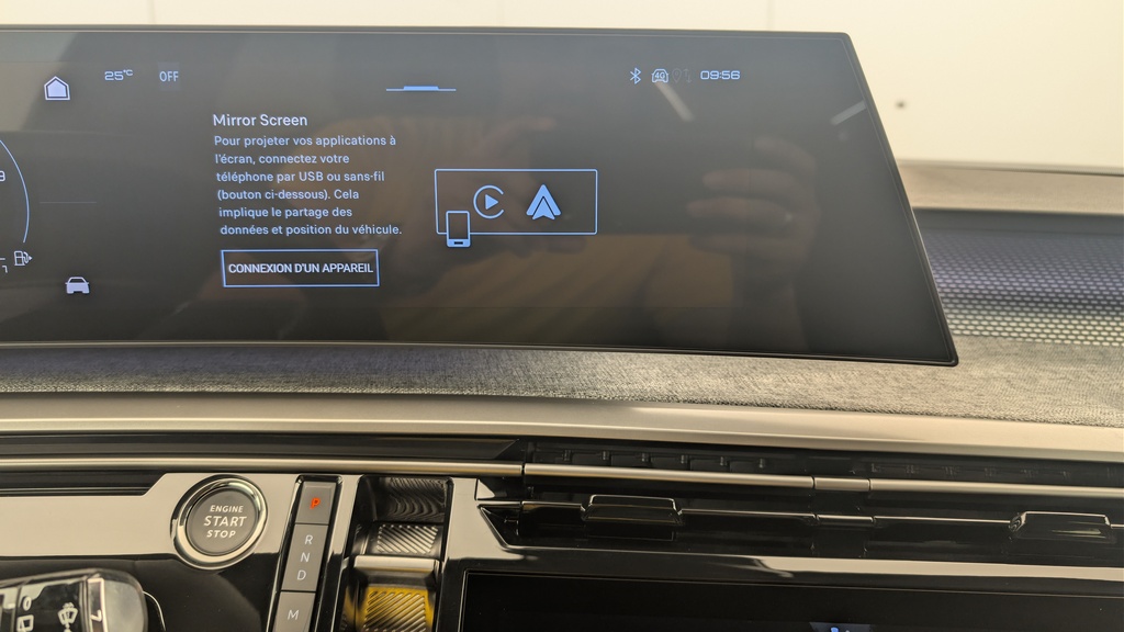 Peugeot 5008 HYBRID 145CH E-DCS6 GT