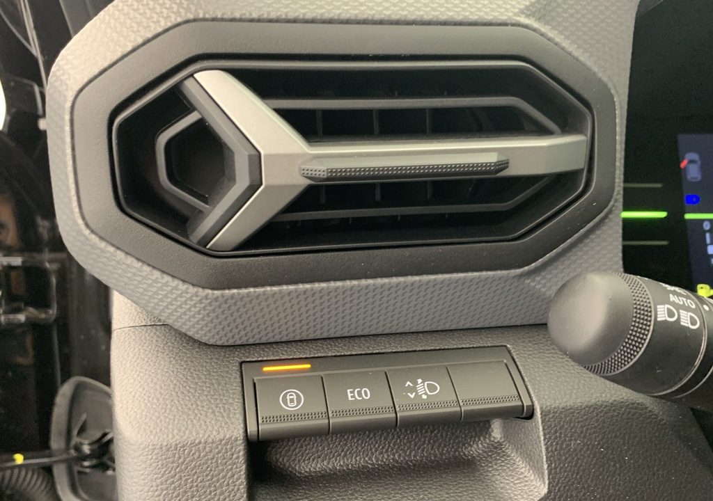 Dacia DUSTER Mild Hybrid 140 Expression