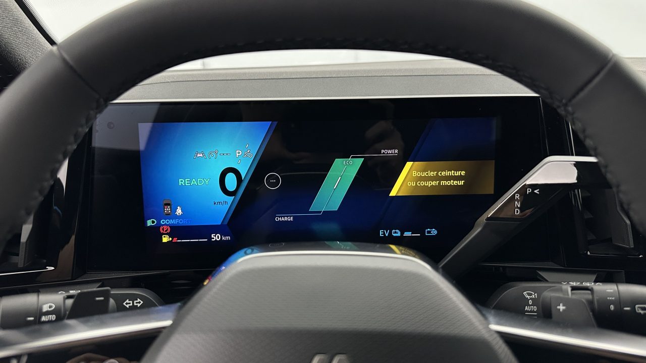 Renault ESPACE VI E-Tech full hybrid 200ch Techno