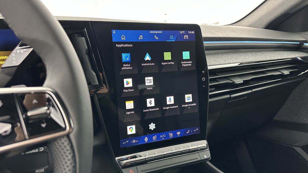 Renault ESPACE VI E-Tech full hybrid 200ch Techno