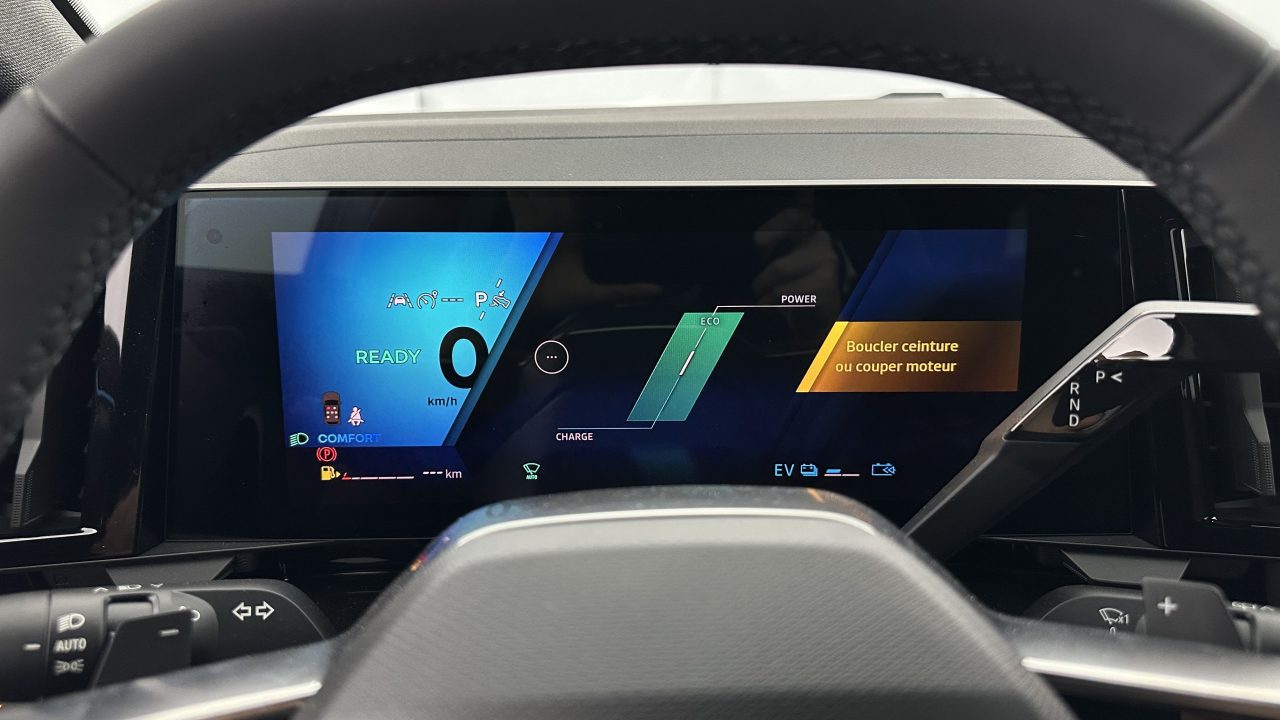 Renault ESPACE VI E-Tech full hybrid 200ch Techno