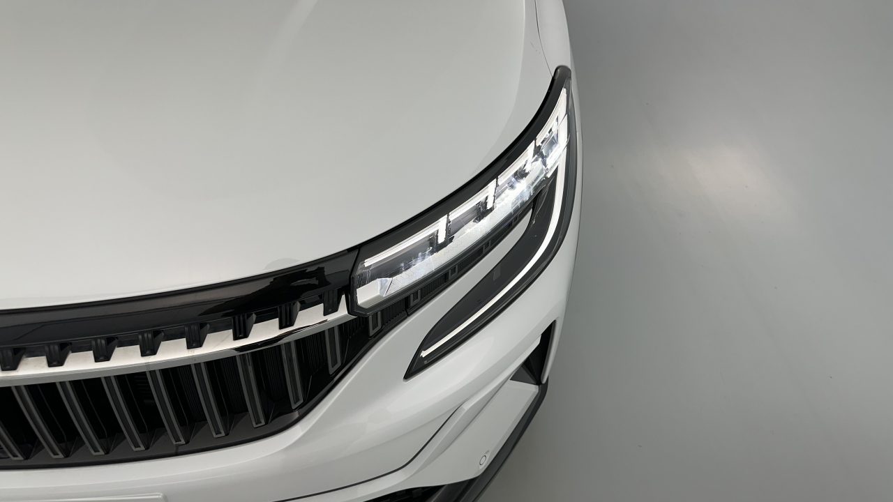 Renault ESPACE VI E-Tech full hybrid 200ch Techno