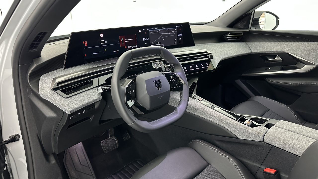 Peugeot 3008 1.2 Hybrid 136ch Allure e-DCS6
