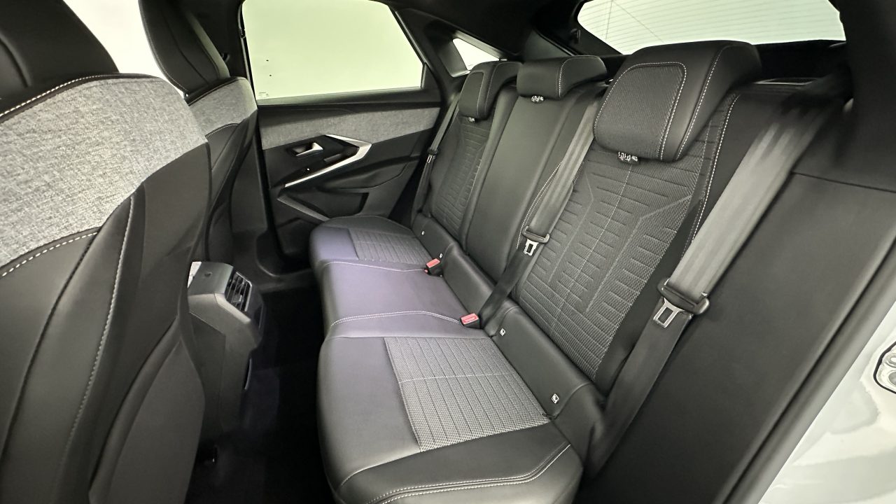 Peugeot 3008 1.2 Hybrid 136ch Allure e-DCS6