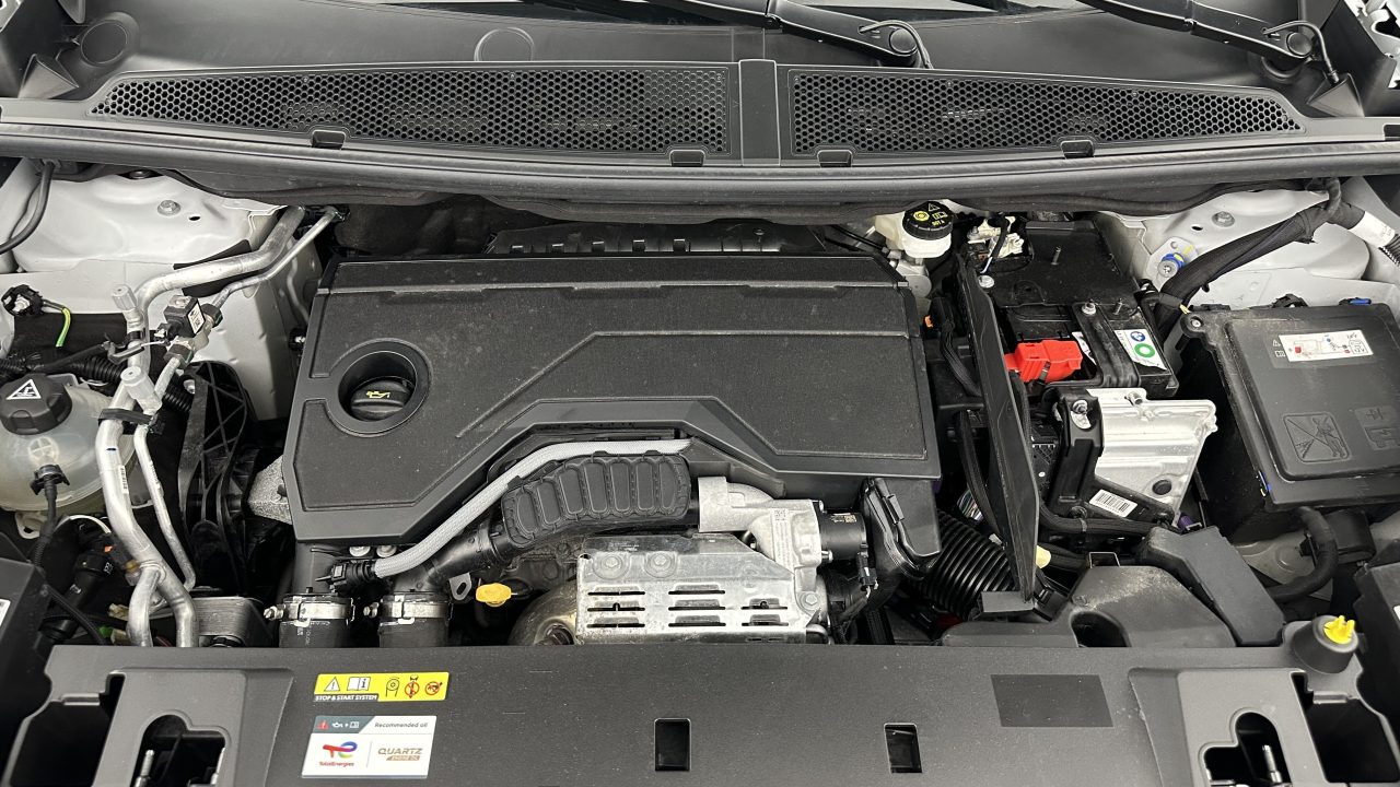 Peugeot 3008 1.2 Hybrid 136ch Allure e-DCS6