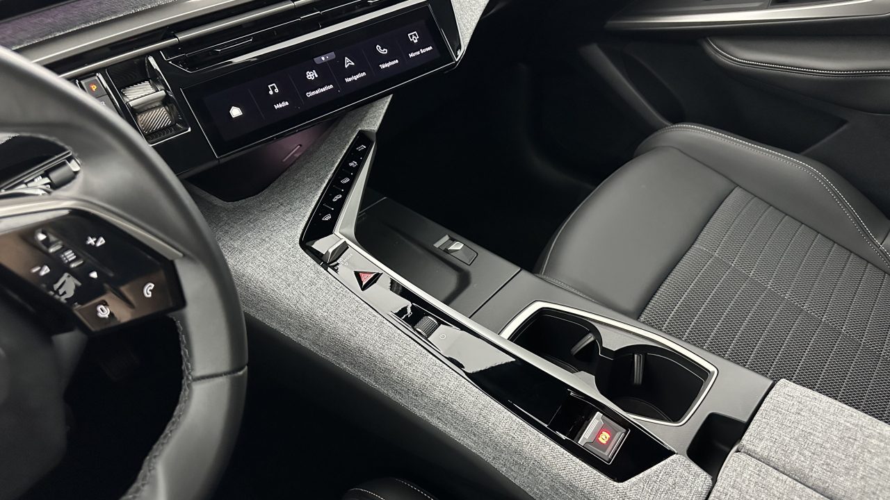 Peugeot 3008 1.2 Hybrid 136ch Allure e-DCS6