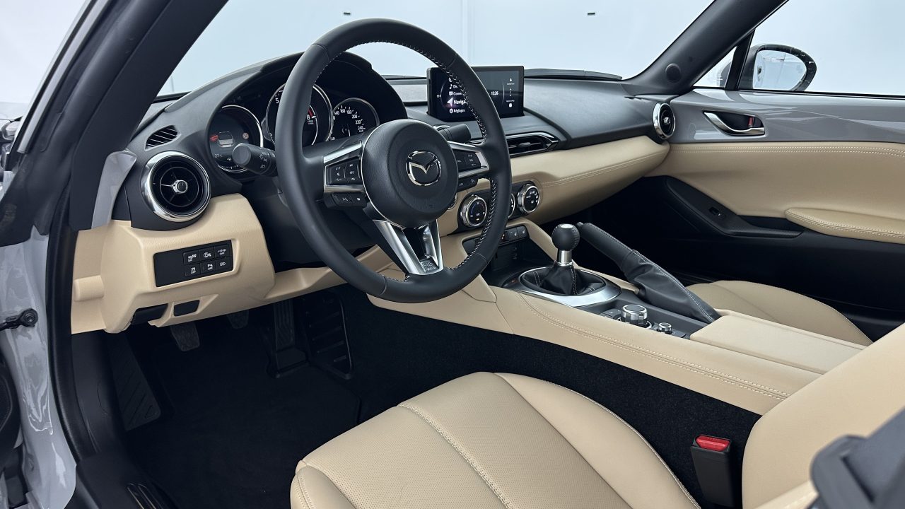 Mazda MX-5 ROADSTER 1.5 SKYACTIV-G 132ch Kazari