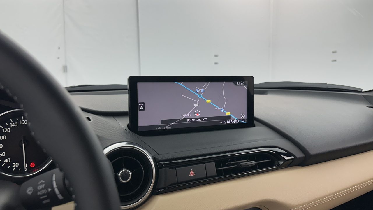 Mazda MX-5 ROADSTER 1.5 SKYACTIV-G 132ch Kazari
