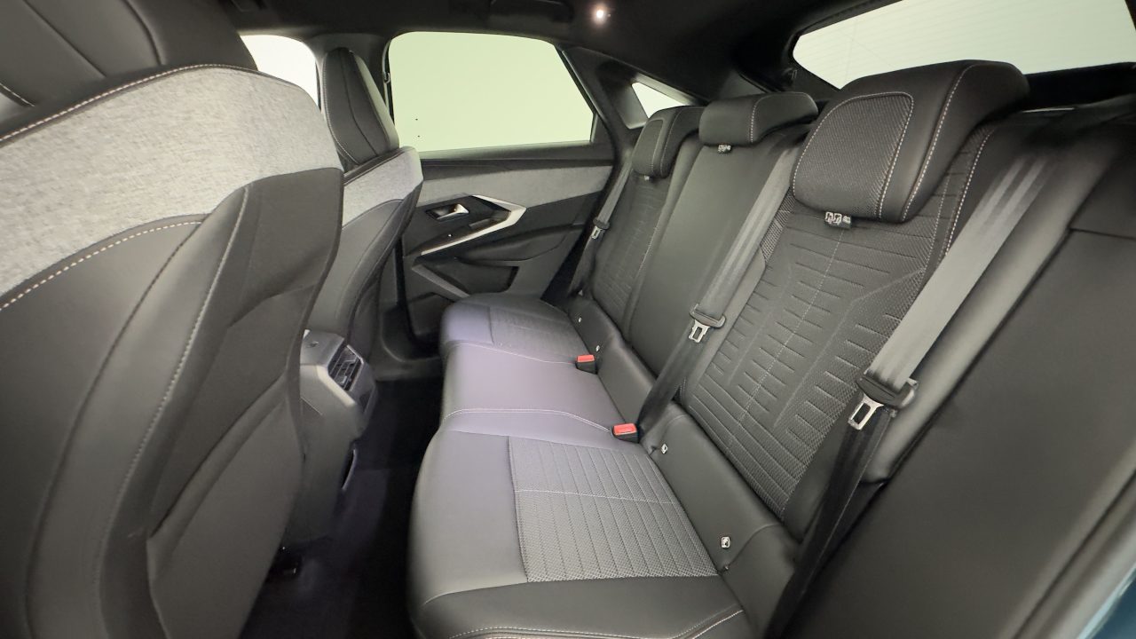 Peugeot 3008 1.2 Hybrid 136ch Allure e-DCS6
