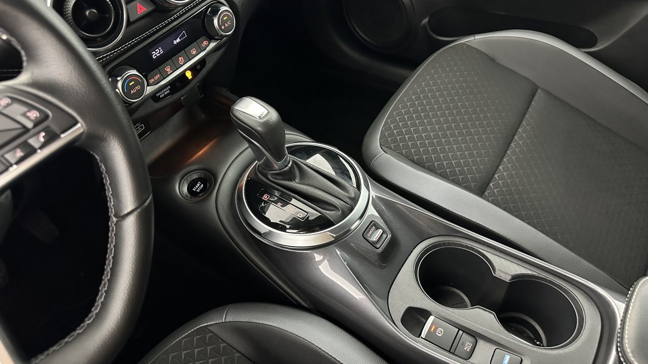 Nissan JUKE 1.6 HYBRID 143ch N-Connecta