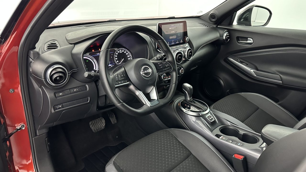Nissan JUKE 1.6 HYBRID 143ch N-Connecta