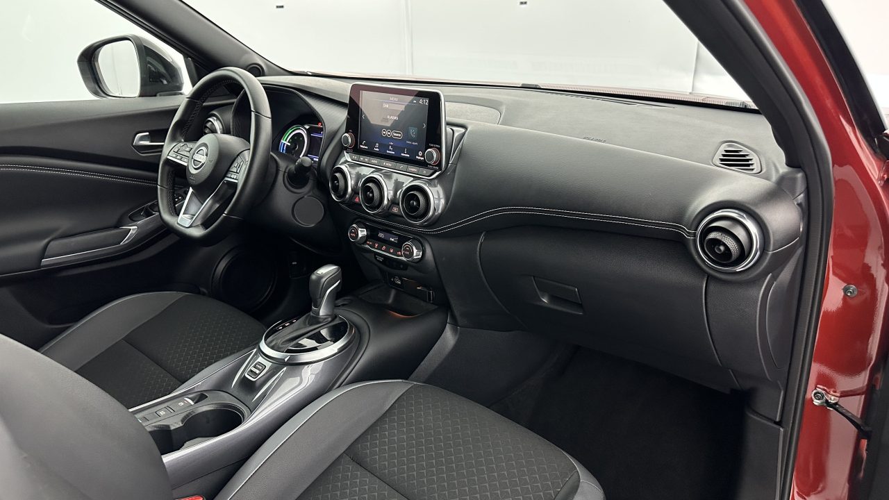 Nissan JUKE 1.6 HYBRID 143ch N-Connecta