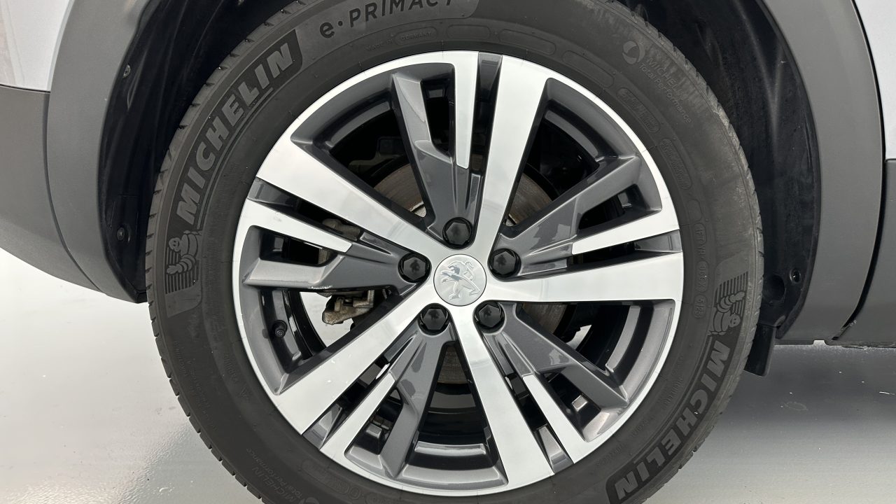 Peugeot 3008 1.2 Hybrid 136ch Allure Pack e-DCS6