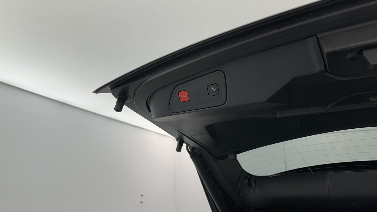 Peugeot 3008 1.2 Hybrid 136ch Allure Pack e-DCS6