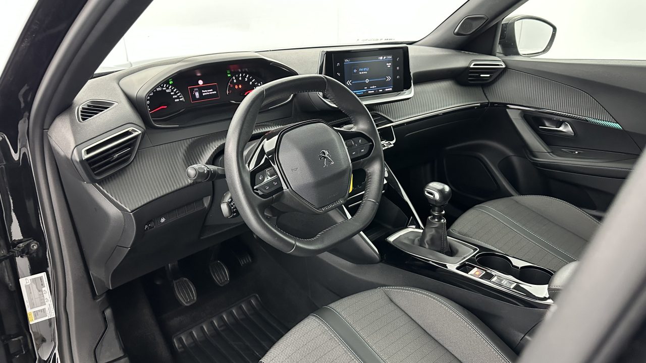 Peugeot 2008 1.2 PureTech 130ch Allure