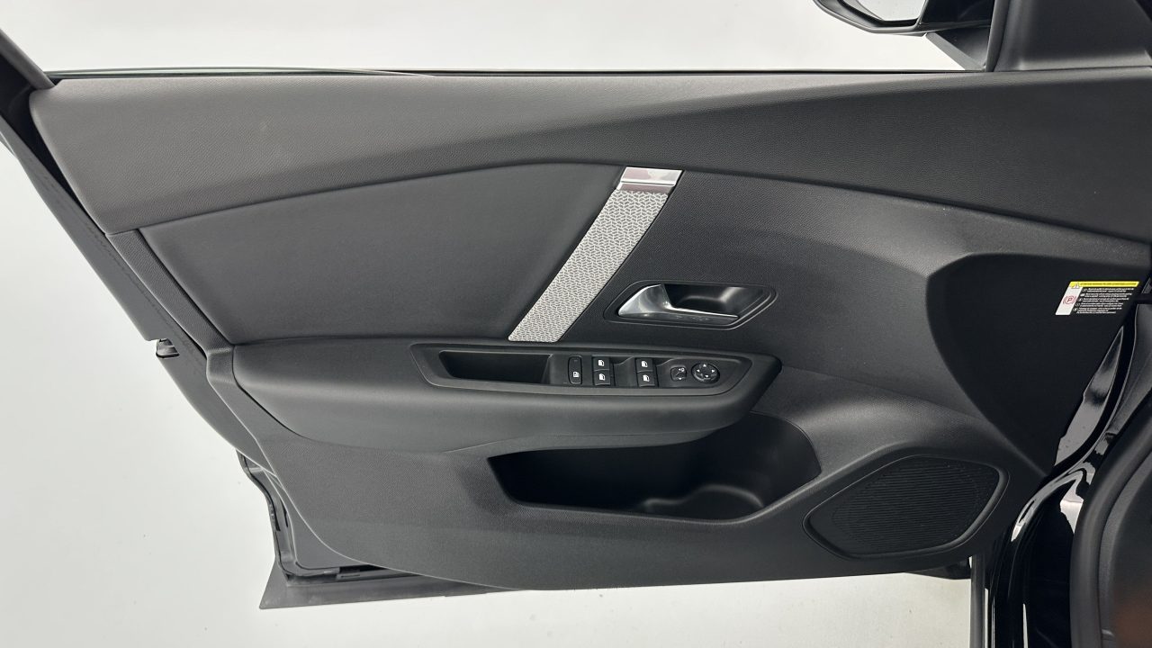 Citroen C4 X 1.2 PureTech 130ch Max EAT8