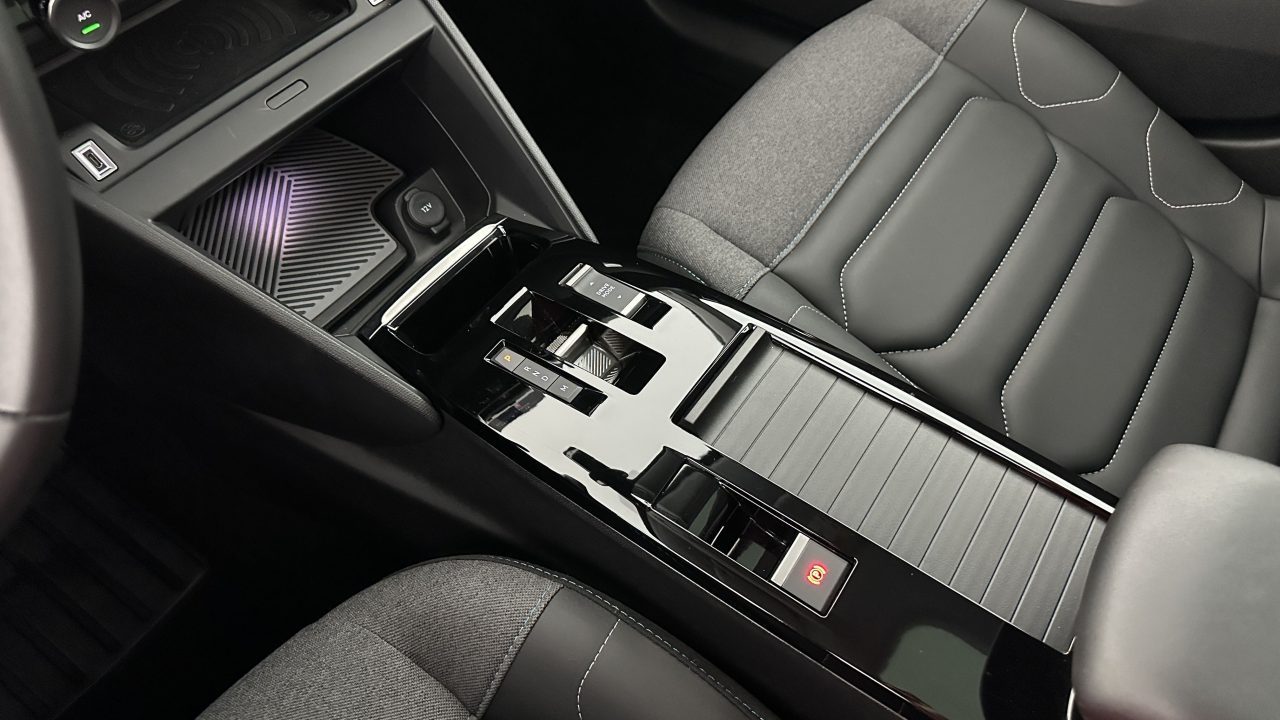 Citroen C4 X 1.2 PureTech 130ch Max EAT8