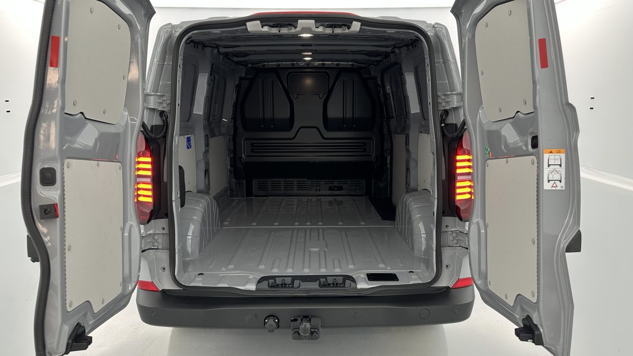 Volkswagen TRANSPORTER T7 Van L1 2.0 TDI 150ch Business BVA8